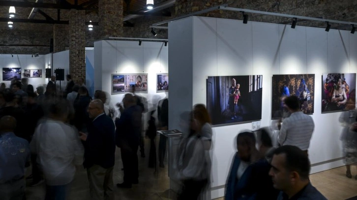 İstanbul Photo Awards 2025'in ikinci sergisinin resmi daveti İstanbul'da gerçekleştirildi