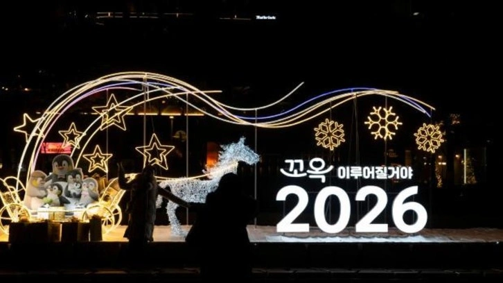 Japonya ve G&uuml;ney Kore, 2026&rsquo;ya &lsquo;merhaba&rsquo; dedi