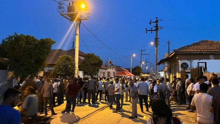 Kamyonet ile motosiklet çarpıştı: Ölü ve yaralı var!