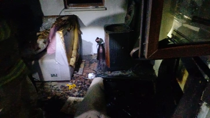 Karabük'te gece yarısı alarmı! Bir kişi dumandan etkilendi