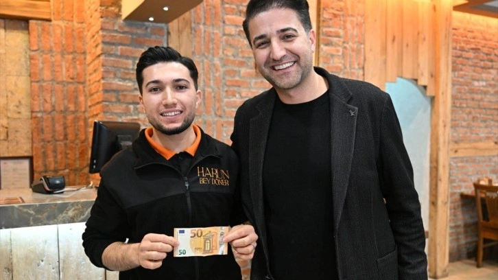 Kayseri&rsquo;de turist 50 lira yerine 50 euro bahşiş verdi!