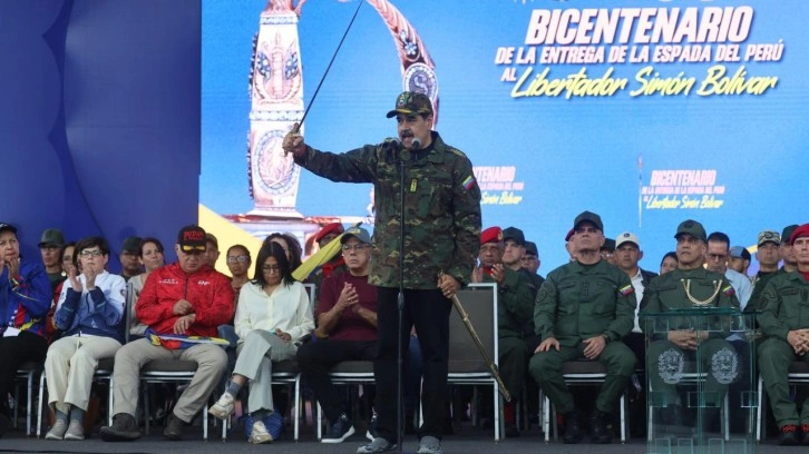Kılıçlar çekildi! Maduro'dan ABD'ye savaş ilanı gibi sözler: 'Gerekirse canımızı veri