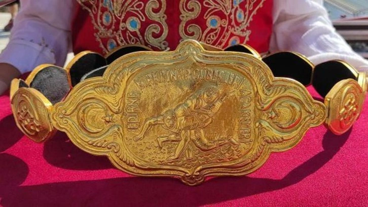 Kırkpınar'da şok yenilgi! Favori güreşçi çeyrek finalde elendi