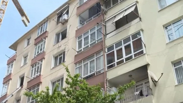 Kolonları patladı! İstanbul'da 96 daireli siteye tahliye