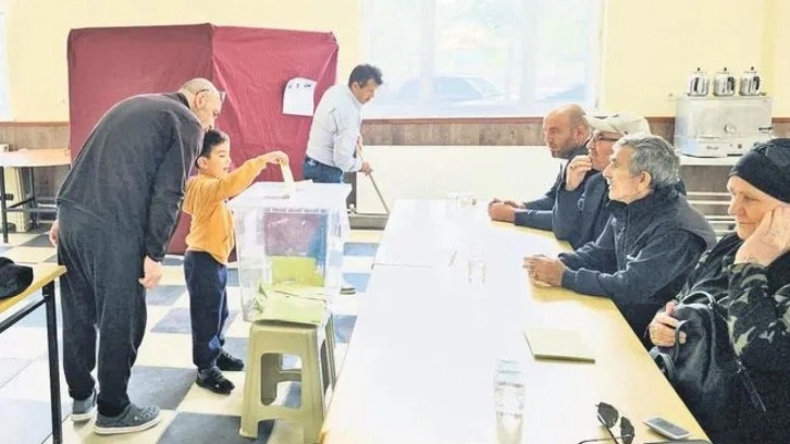 Konya'da garip seçim! Kendine oy vermeyi unuttu! Oylar eşit çıktı