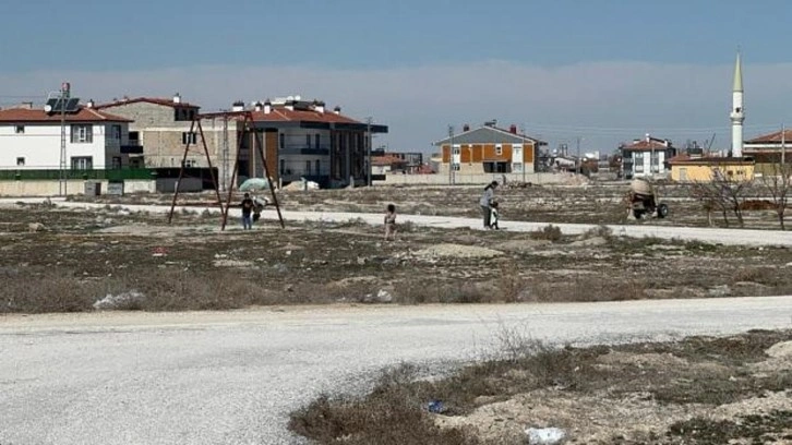 K&ouml;pek saldırısında &ouml;len minik Rana davasında iki m&uuml;d&uuml;re soruşturma izni