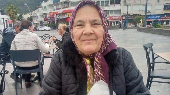 Marmaris'te &ccedil;&ouml;p kamyonunun &ccedil;arptığı yaya &ouml;ld&uuml;