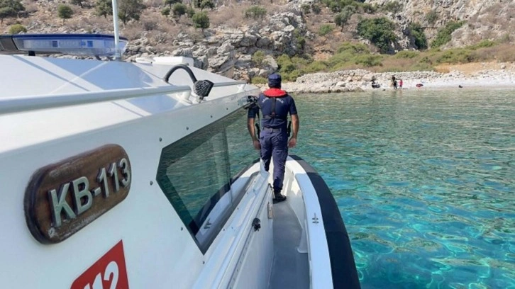 Marmaris'te operasyon! 14 göçmen kurtarıldı