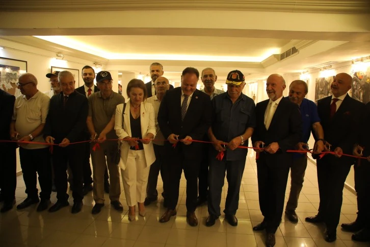 Meclis Başkanı Öztürkler, Cumhuriyet Sergisi'nin açılışını yaptı