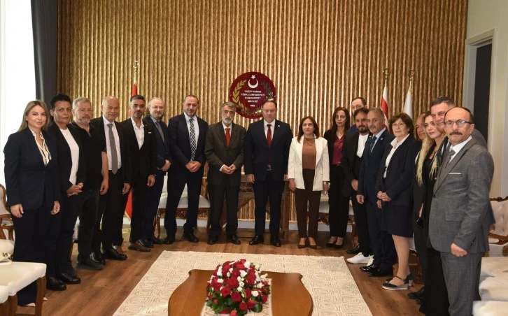  Meclis Başkanı Öztürkler Hamburg Türk Basın Birliği heyetini kabul etti