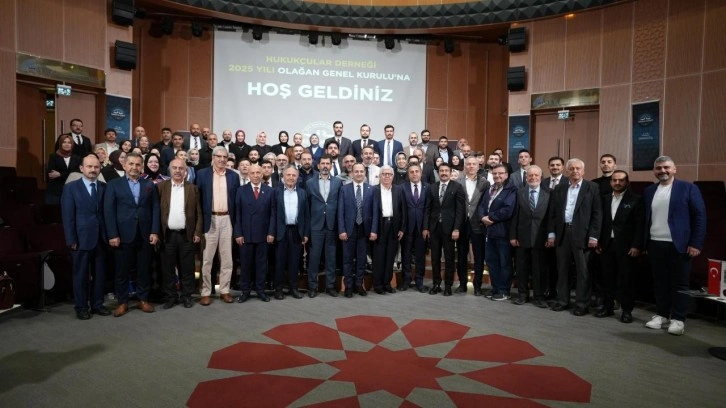 Mehmet Melih Gülseren güven tazeledi, Hukukçular Derneği’nde yeniden başkan