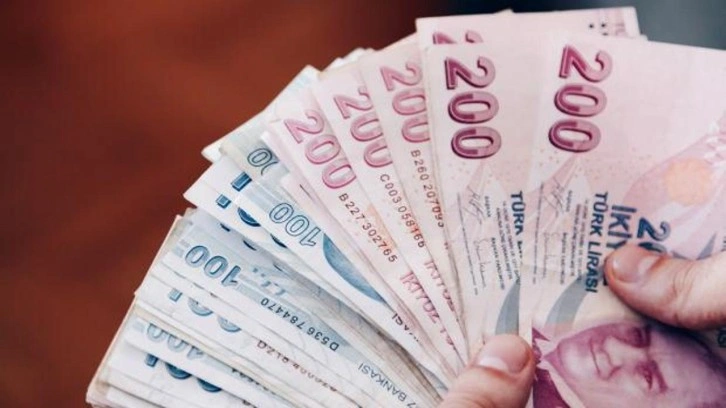 Milyonlarca emekliyi ilgilendiriyor: Emekli aylığını artıran teklif TBMM'de kabul edildi