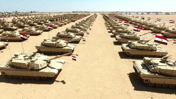 Mısır'dan görülmemiş hamle: Gazze sınırına 40 bin asker konuşlandırıldı!