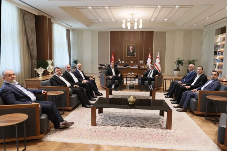  Erh&uuml;rman, T&uuml;rkiye Memur-Sen, KIBTES ve Eğitim-Bir-Sen&rsquo;den oluşan heyeti kabul etti