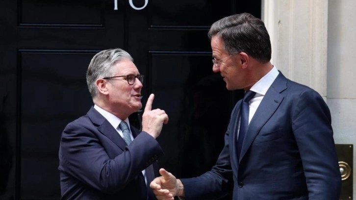 NATO Genel Sekreteri Rutte İngiltere lideri Keir Starmer ile görüştü