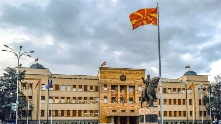 O ülkeden çarpıcı karar! Bekarlardan vergi alınacak
