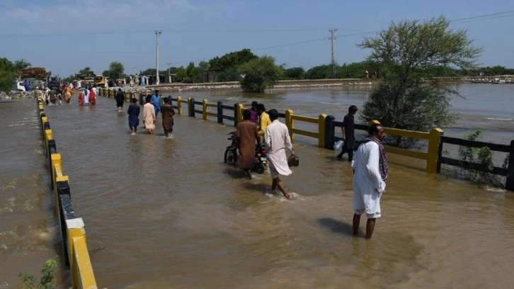 Pakistan’da sel bilançosu! 24 saatte 28 can kaybı daha!