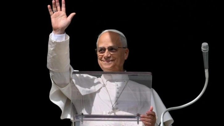 Papa'dan tarihi kabul... Hollywood yıldızlarını ağırladı!