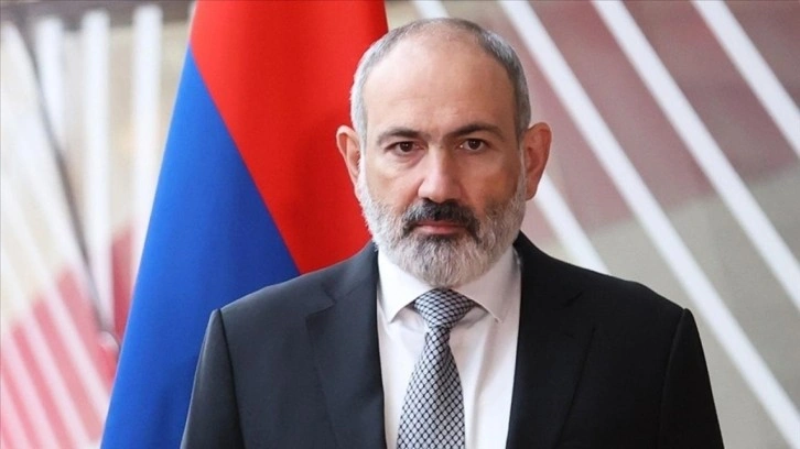 Paşinyan, Patriği "dinsiz ve imansız" ilan etti