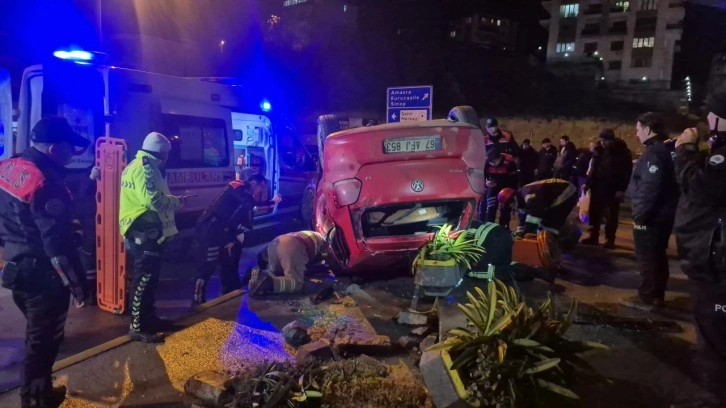 Polisten ka&ccedil;an otomobil takla attı: Biri ağır 3 yaralı