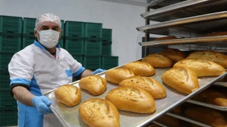 Ramazan'a &ouml;zel ekmek fiyatı 6 TL'ye d&uuml;şt&uuml;! Konya'dan dikkat &ccedil;eken karar