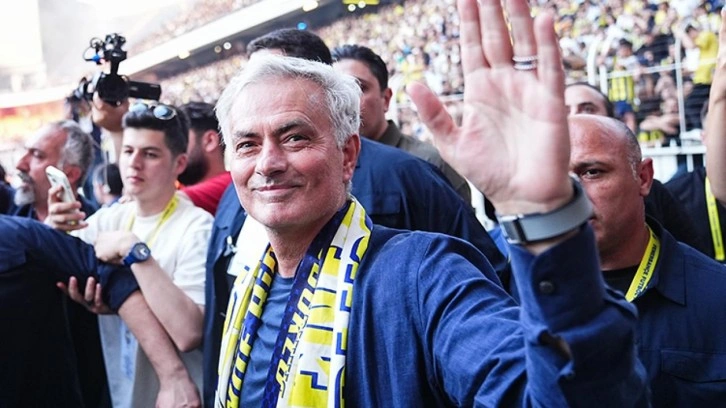 Resmi teklif iletildi! Jose Mourinho'nun gözdesinin imzası an meselesi