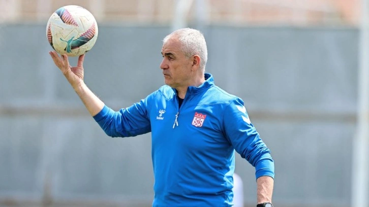 Rıza Çalımbay'dan 'Sivasspor' tepkisi: 'Hiç sevmiyorum'