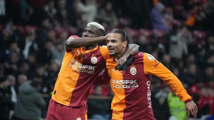 Samsunspor 2-0'dan döndü! Galatasaray Osimhen'le hayata tutundu