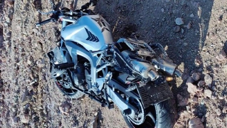 Şarampole devrilen motosikletin sürücüsü hayatını kaybetti