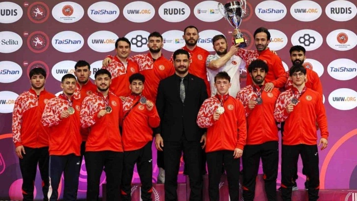 Savaş nedeniyle mahsur kalmışlardı: Güreş takımından haber var