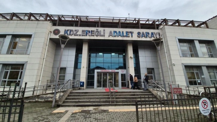 Silah kaçakçılığı operasyonunda 1’i polis 3 şüpheli tutuklandı