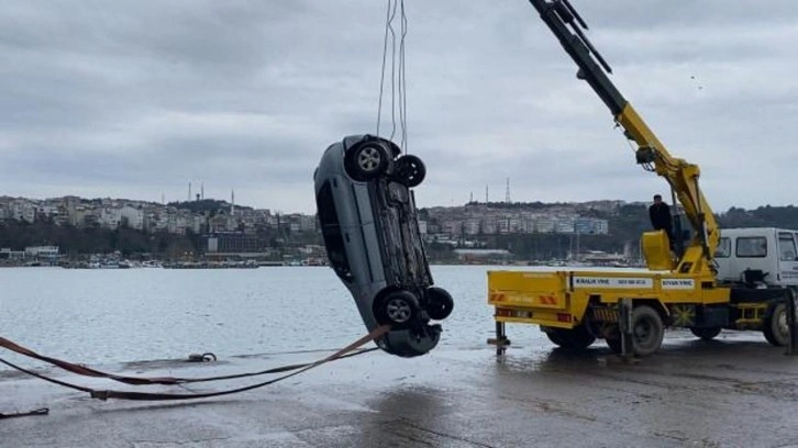 Şile'de panik anları: Otomobil denize u&ccedil;tu!