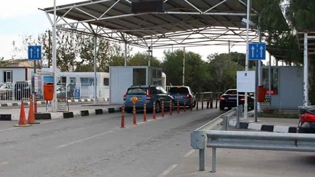 Sınır kapıları ve havaalanlarında güvenlik önlemlerinin arttırılması gündemde