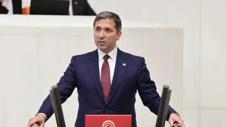Sırakaya'dan Özel'e tepki: Tiktok izlemeyi bırak partine sahip çık