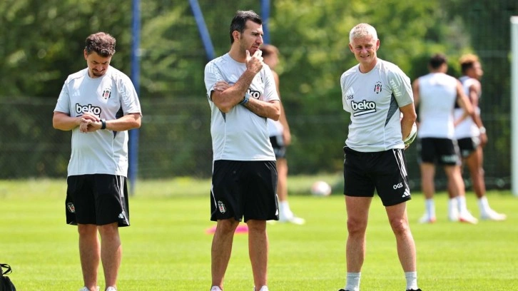 Solskjaer 'Efsane olacak bir takım kuruyoruz' dedi! Taraftarlar tek bir soruya yöneldi