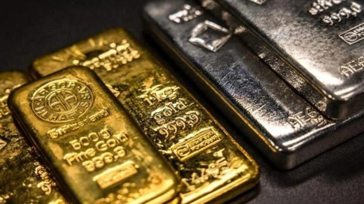 Son dakika: Altın haftaya tarihi rekorla başladı! Sert y&uuml;kseliş! Bir ilk yaşandı