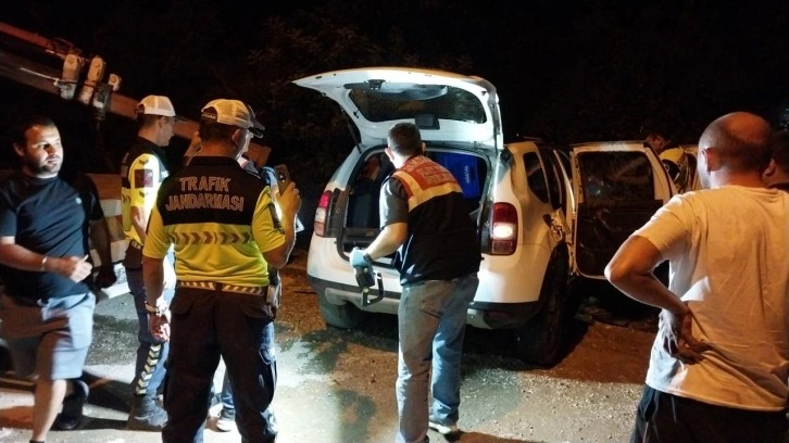 Sulama kanalına düşen cipteki sürücü ile akrabası öldü