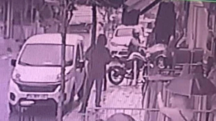 Sultangazi'de silahlı saldırı: 2 kişi yaralandı