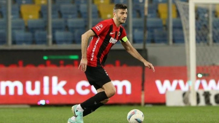 S&uuml;per Lig ekibi takım kaptanının s&ouml;zleşmesini feshetti