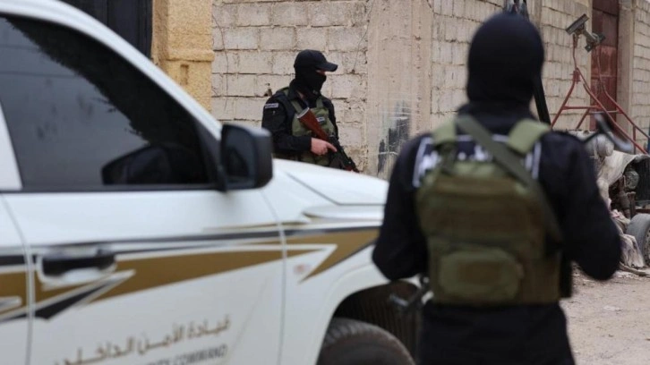 Suriye'de operasyon! SDG&rsquo;ye silah taşıyorlardı! Kıskıvrak yakalandılar