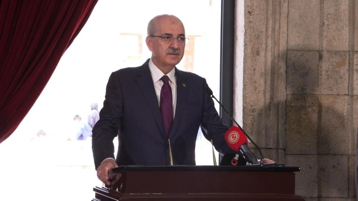 TBMM Başkanı Kurtulmuş, Anıtkabir'i ziyaret etti