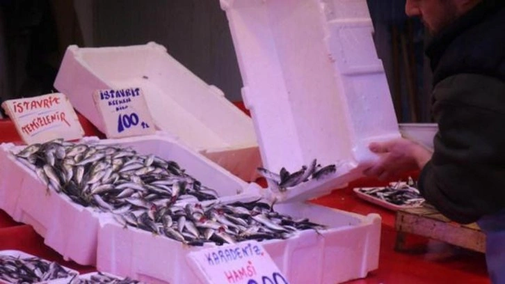 Tezgahlar istavritle doldu: Fiyatlar dibi g&ouml;rd&uuml;