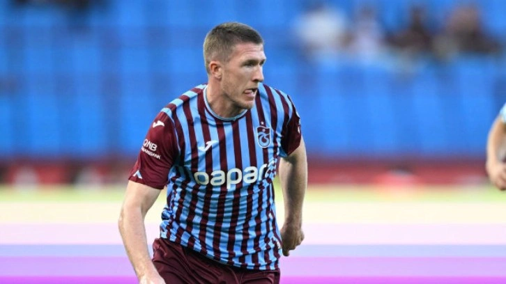 Trabzonspor'un yıldızından sürpriz imza! Kamptan ayrıldı