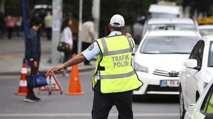 Trafikte bunu yapan yandı: Magandalara ağır ceza: 11. Yargı paketinin detayları netleşti