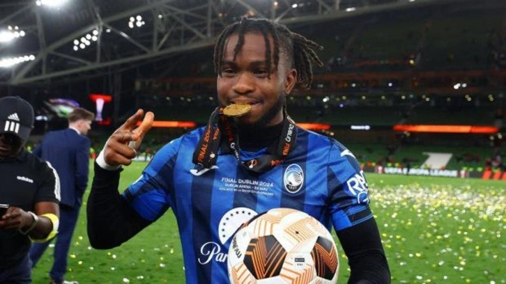 Transfere son nokta koyuldu! Lookman transferi resmen a&ccedil;ıklandı