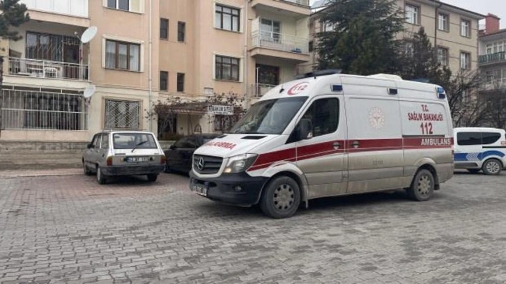 T&uuml;feğini temizlerken kazara kendini vurdu