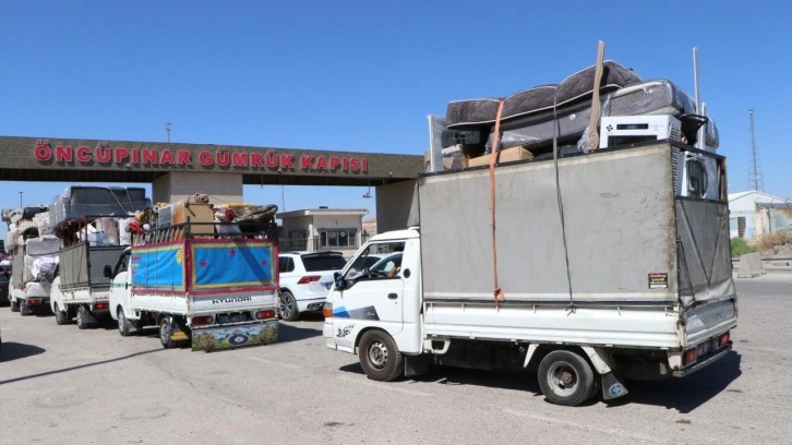 Türkiye'deki Suriyelilerin ülkelerine dönüşü sürüyor