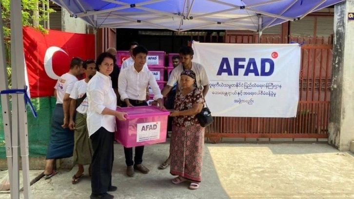 Türkiye'den deprem felaketiyle sarsılan Myanmar'a yardım eli