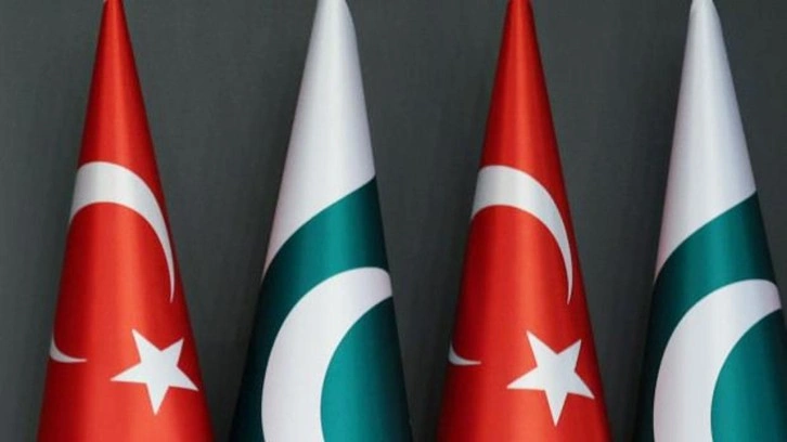 T&uuml;rkiye'den Pakistan'a taziye mesajı! &Ccedil;ok sayıda kişi &ouml;ld&uuml;