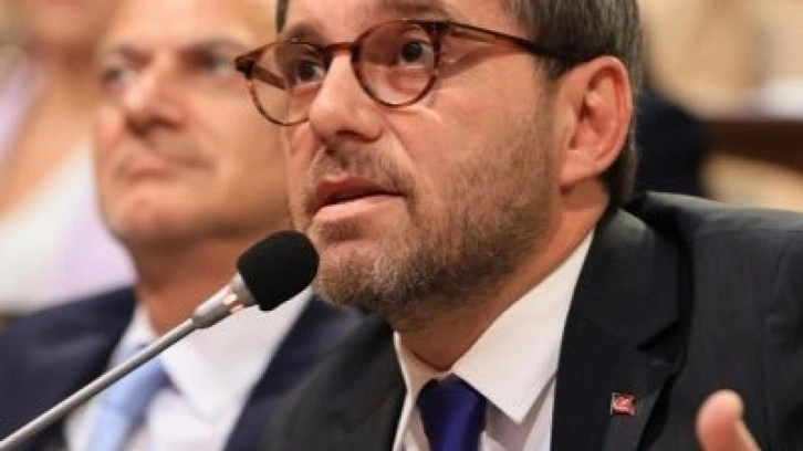 Türkyılmaz, CHP'nin inkar ettiği vaatleri böyle hatırlattı